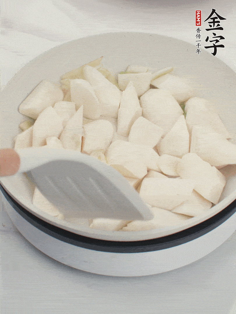 加茭白煸炒。