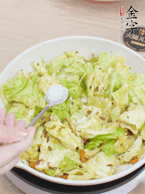 一點(diǎn)鹽、糖調味。